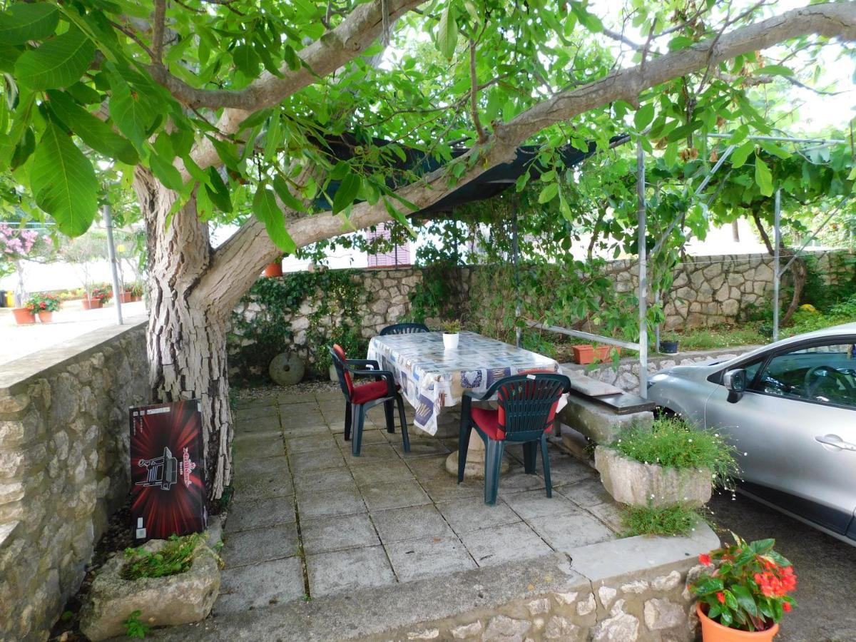 Apartments Marica Krk Town Bagian luar foto