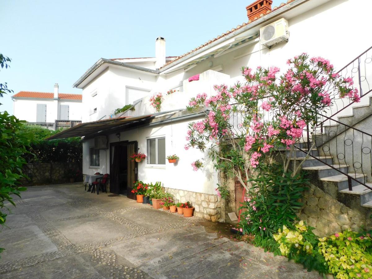 Apartments Marica Krk Town Bagian luar foto