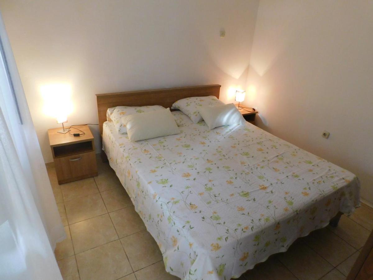 Apartments Marica Krk Town Bagian luar foto
