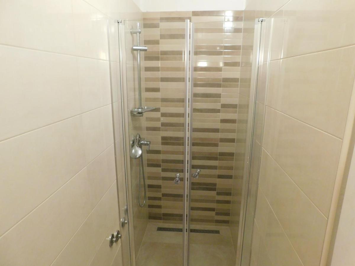 Apartments Marica Krk Town Bagian luar foto