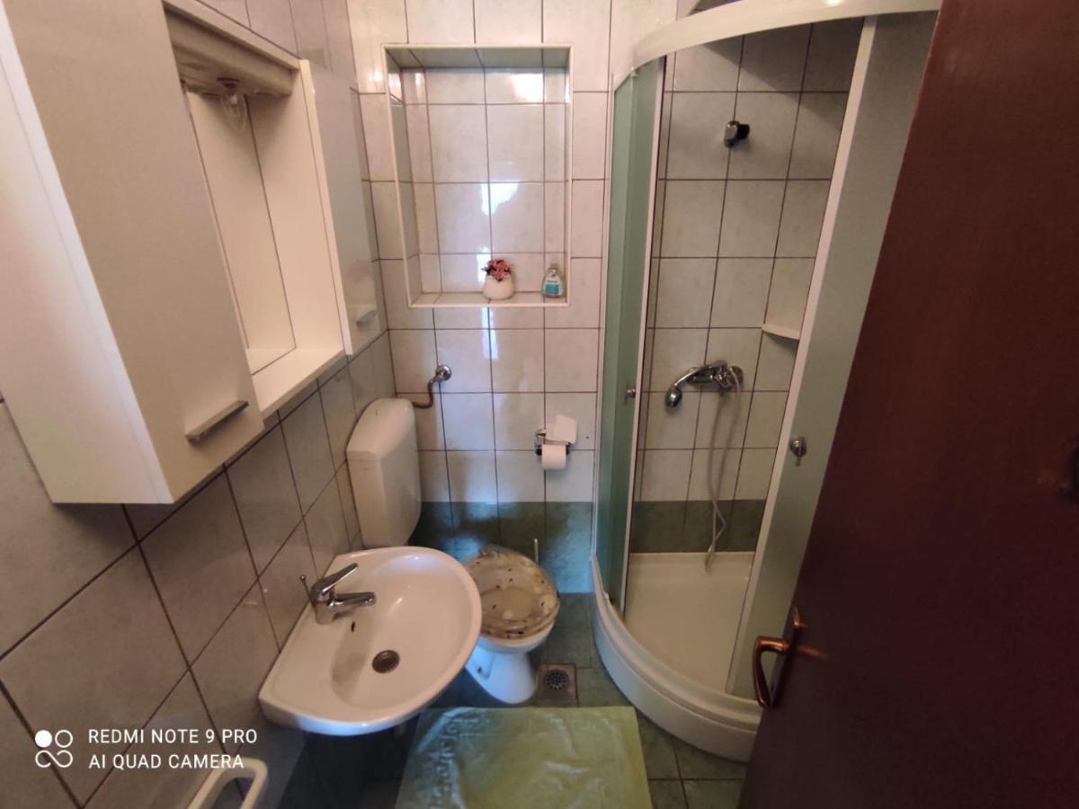 Apartments Marica Krk Town Bagian luar foto