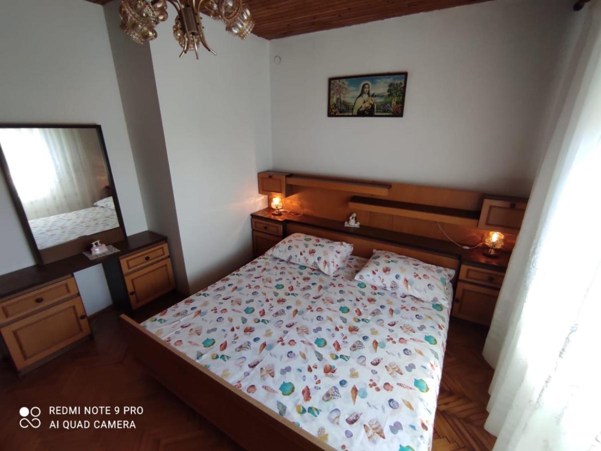 Apartments Marica Krk Town Bagian luar foto