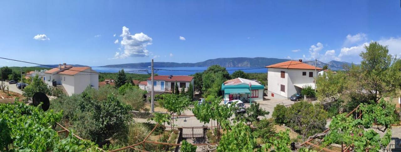Apartments Marica Krk Town Bagian luar foto