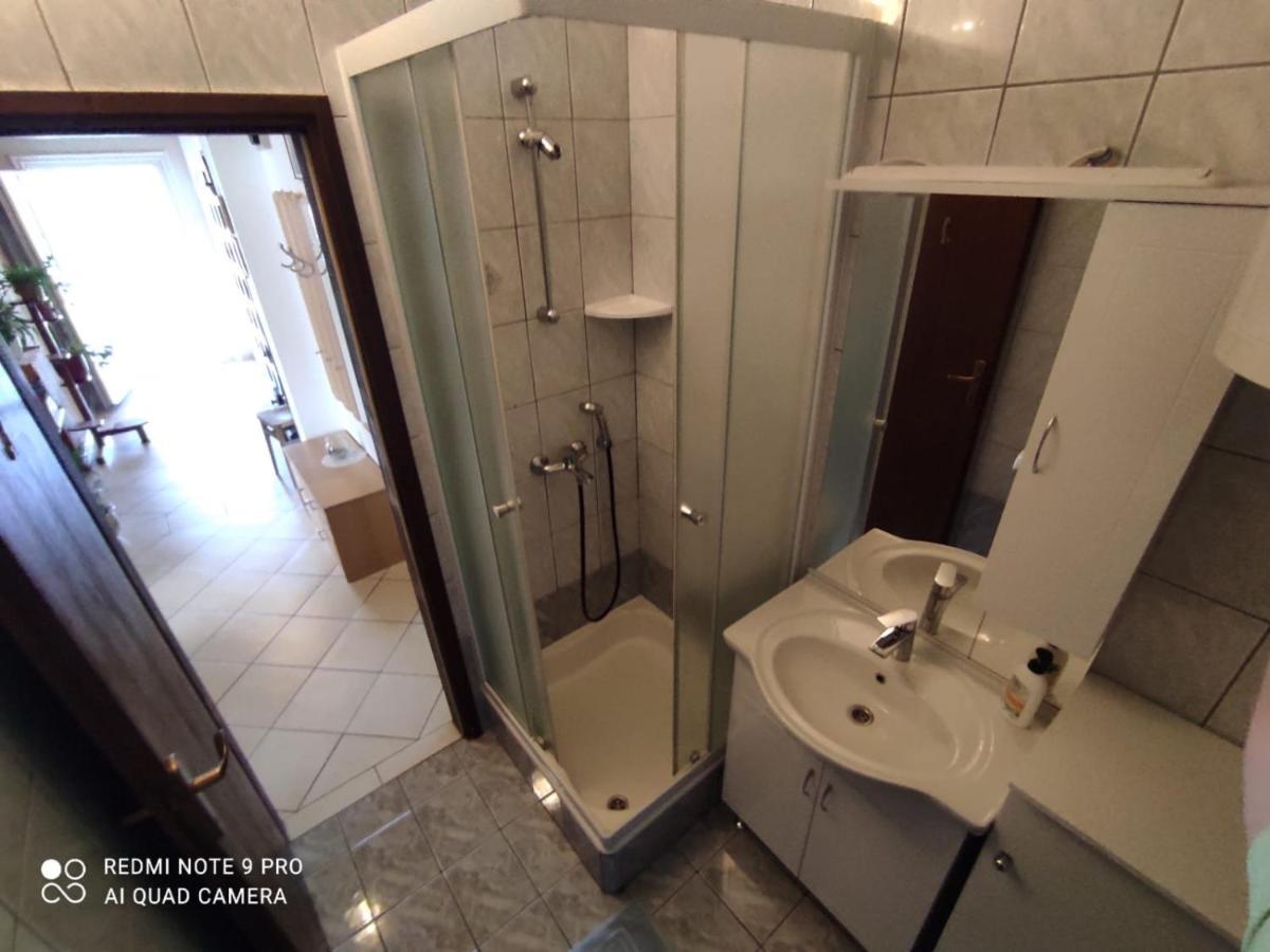 Apartments Marica Krk Town Bagian luar foto