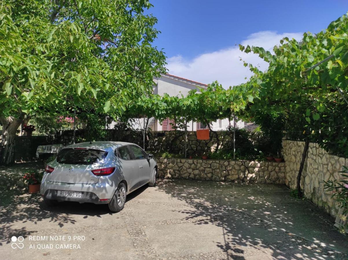Apartments Marica Krk Town Bagian luar foto
